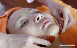 刮痧搞笑,一场笑料百出的健康之旅