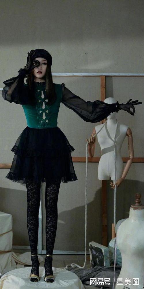 关晓彤性感丝袜照片