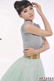 演员莫小棋生活照,镜头下的真实魅力